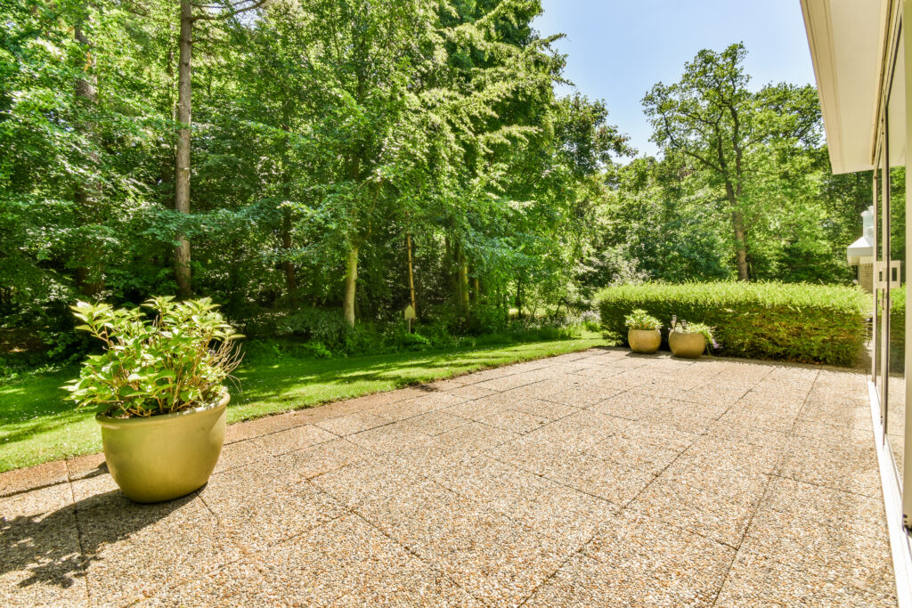 exposed aggregate concrete patio